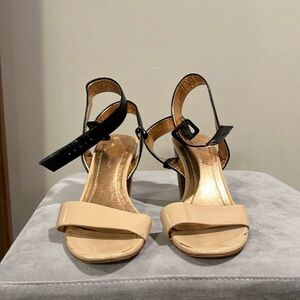 BCBG tan and black patent leather sandals in a size 6.5
